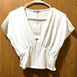 Zara White V-Neck Textured Crop Top